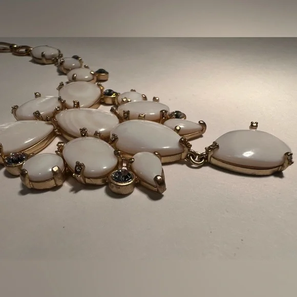 Nordstrom Mother of Pearl & Swarovski Crystal Statement Necklace - Picture 3 of 8